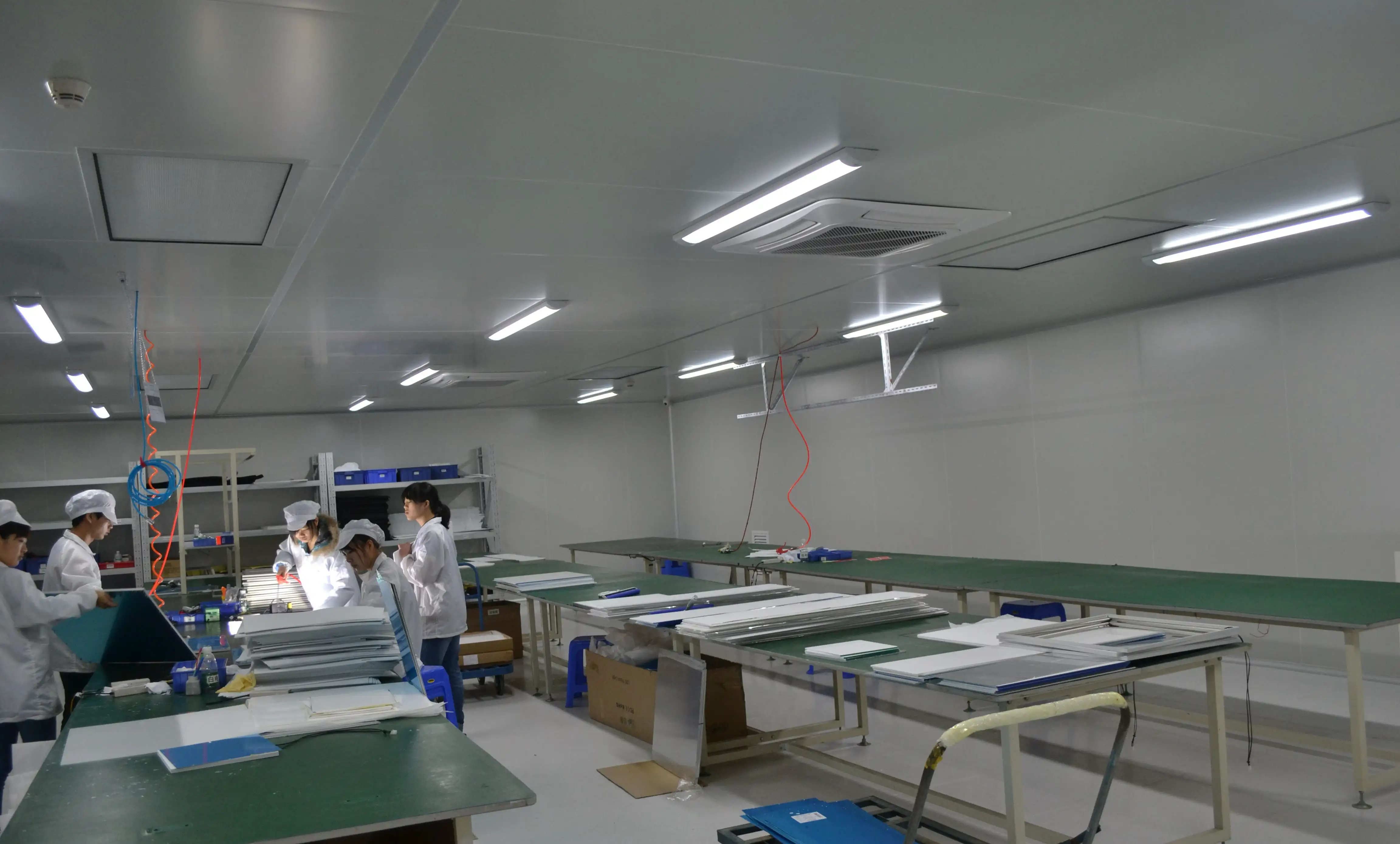 Luminlight dust-free workshop for led panel light,led linear light, and other lights
